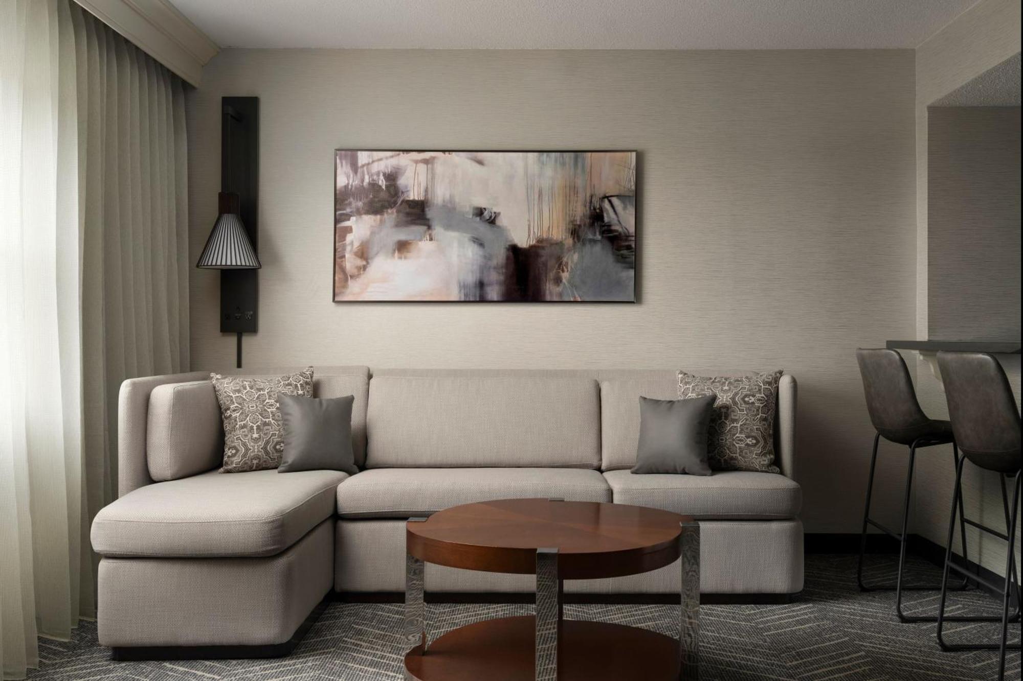 Minneapolis Marriott Northwest 4*